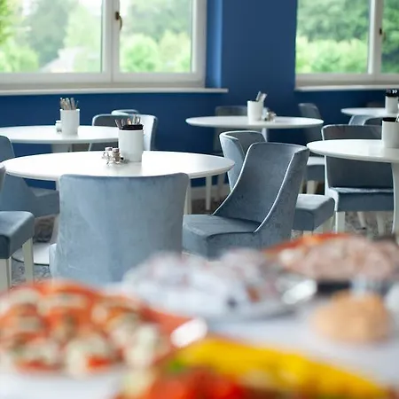 Otel Eden Park 3*